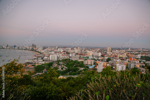 
EVENING MOTOSPHERE OF THE CITY