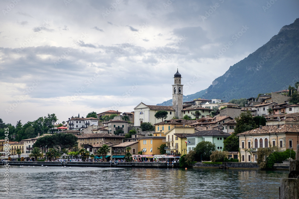 Fototapeta premium Limone sul Garda