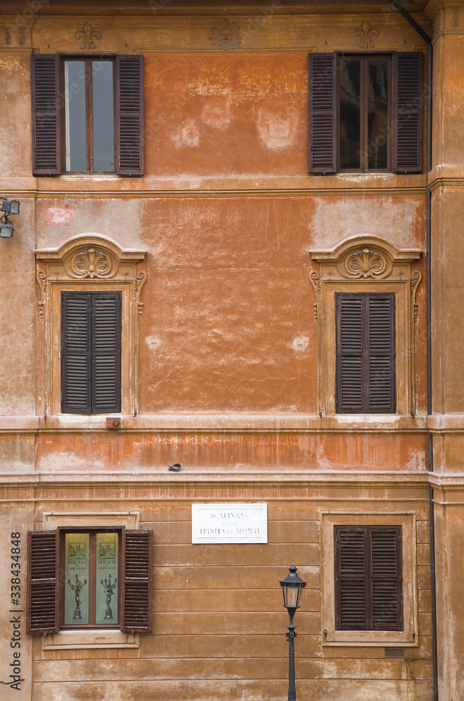 Obraz premium Windows seen from Keats-Shelley House, Rome, Europe, overlooking the Spanish Steps