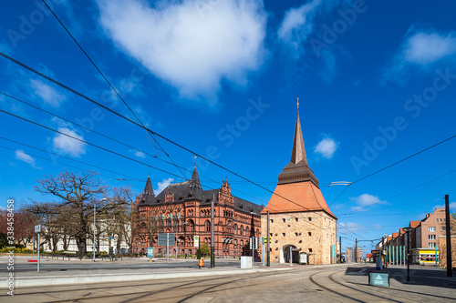 Blick auf Steintor und Ständehaus in der Hansestadt Rostock