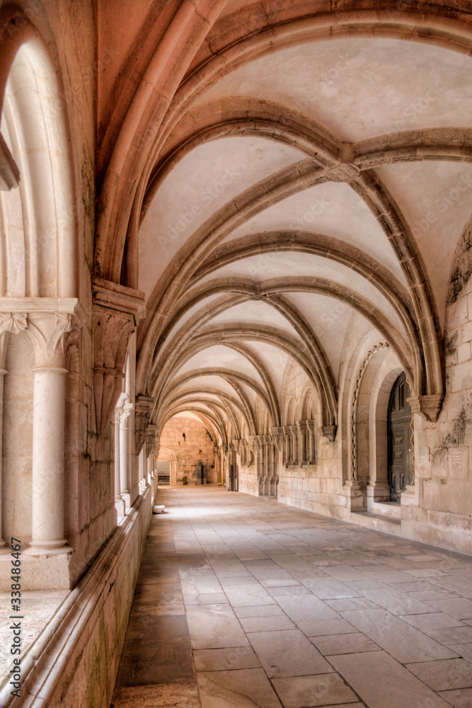 Détail d'un cloître du monastère d'Alcobaça, Portugal