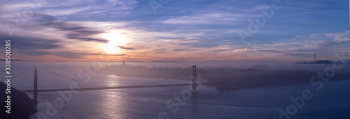 Valokuva San Francisco, Hawk Hill, at sunrise, Marin County, CA, USA, November 4, 2018