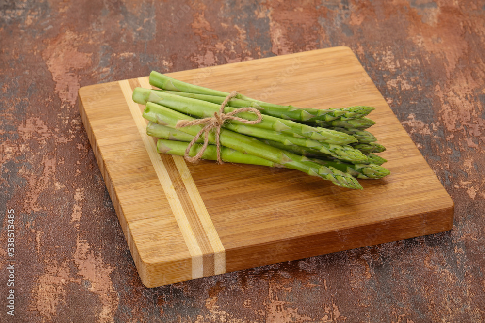 Raw asparagus heap