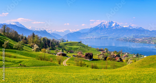 Fotografie Lake Lucerne and Mount Pilatus in spring time, Switzerland