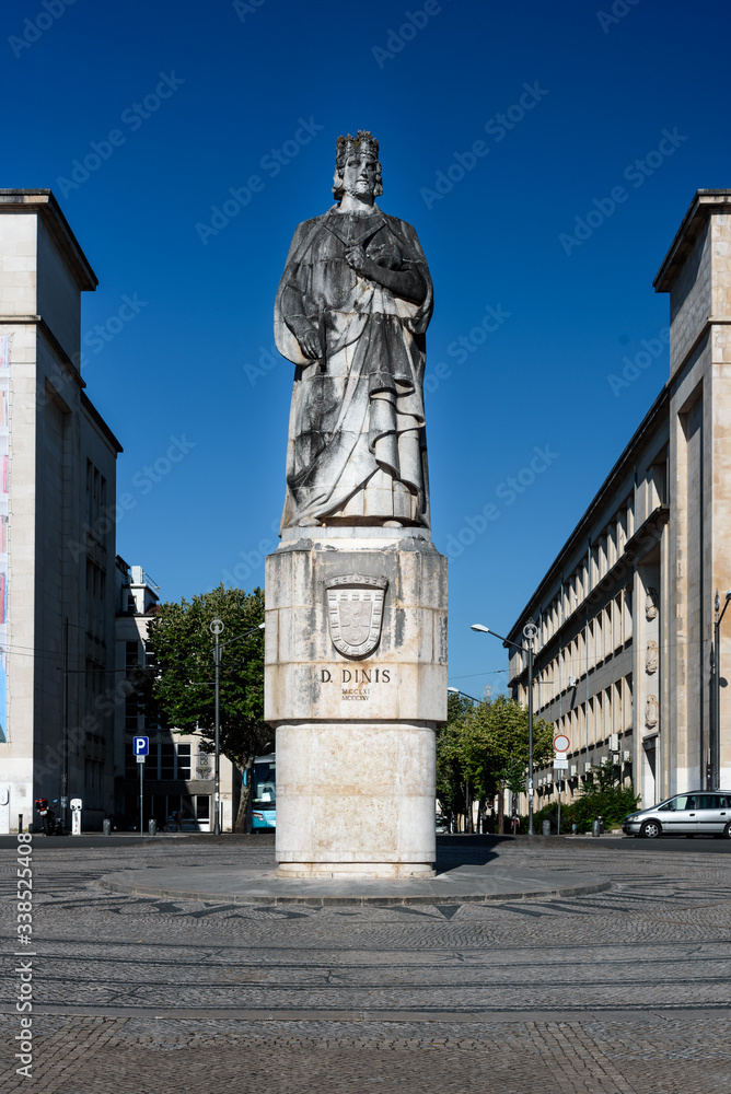 the statue of the founder of the university in coimbra