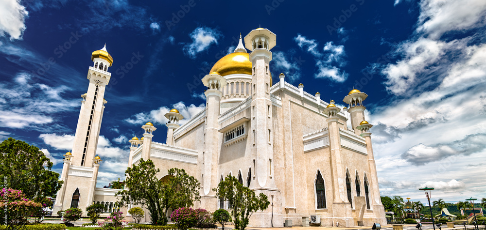 Φωτογραφία Omar Ali Saifuddien Mosque in Bandar Seri Begawan, the capital of Brunei