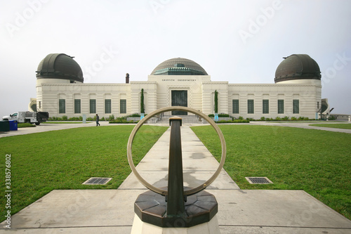 Fototapeta Cloudy view of the Griffith Observatory