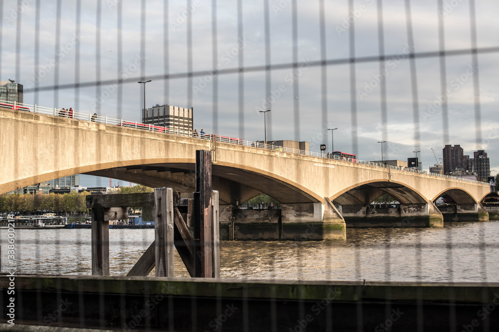 Fototapeta premium Waterloo Bridge, Ladies Bridge