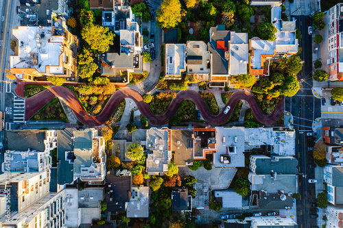Photography Top-down drone photo of the iconic zig-zag road in San Francisco