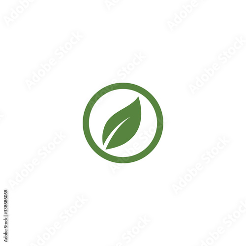 Green garden green leaf Logo Template