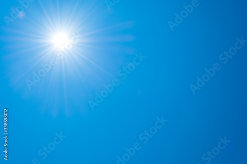 青空と太陽　夏