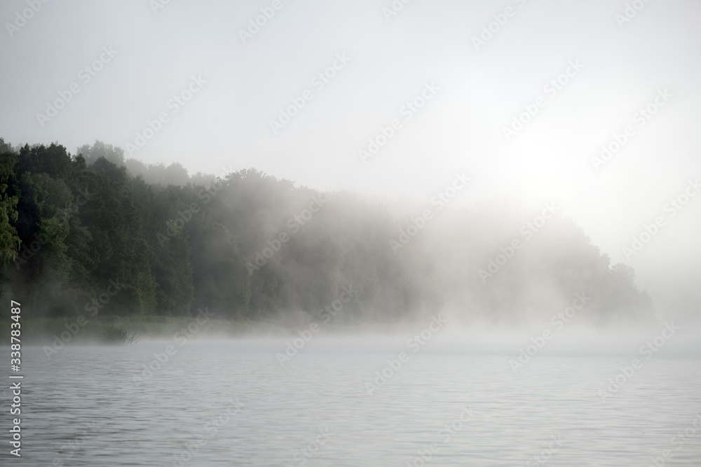 Fototapeta poranek na jeziorem