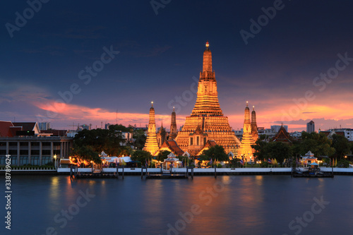 Wat Arun Ratchawararam Ratchaworamahawihan (Temple of Dawn) in Bangkok Thailand