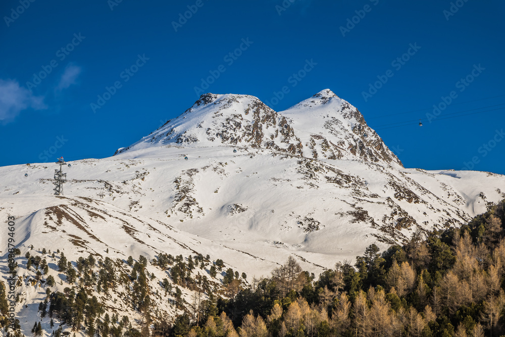 Schi Dorf Obergurgl in 2000 Höhenmetern im Winter, Tirol, Österreich,