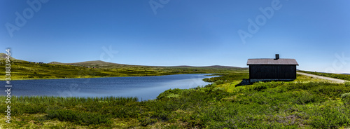Blockhaus am See im Rondane Nationalpark, Norwegen