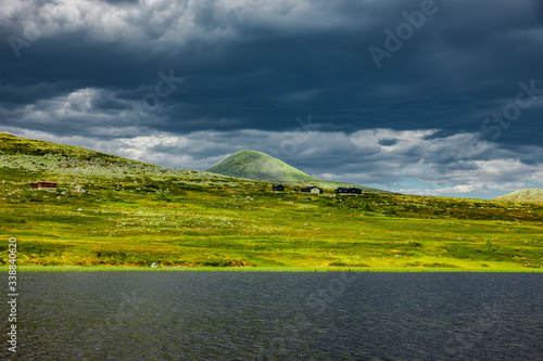 Wolken über dem Berggipfel Muen im Rondane Nationalpark, Norwegen