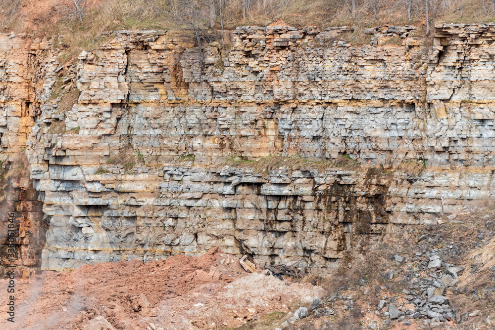 Niagara Escarpment quarry at Greenleaf, Wisconsin Niagara Escarpment quarry at Greenleaf, Wisconsin