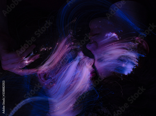 freezlight new photo art direction, long exposure photo without photoshop, light drawing at long exposure, portrait of a couple 