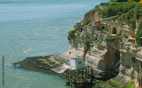 Obraz na plátně Les grottes de Regulus en Chatente Maritime france