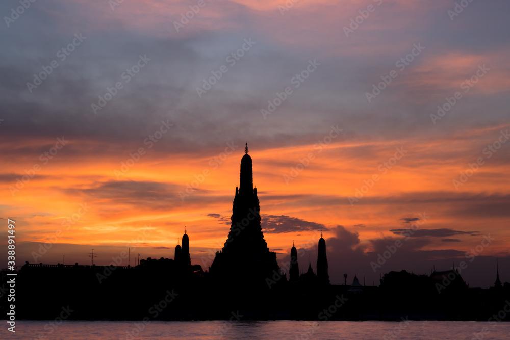 Wat Arun at sunset, Bangkok, Thailand