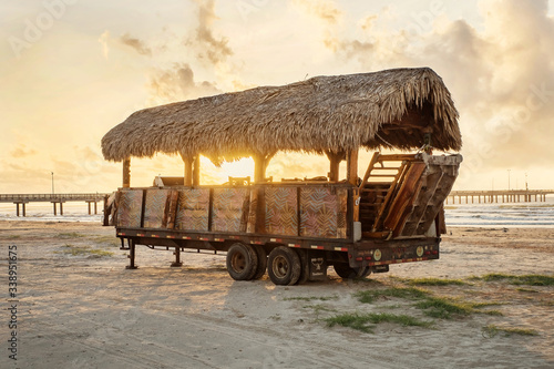 Принти на полотні hut on the beach