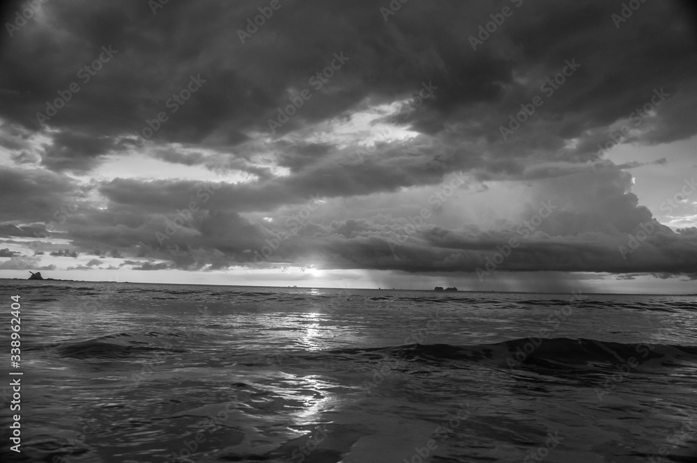 sea bw sea bw