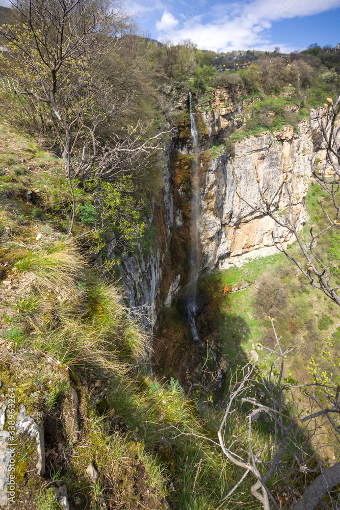 Fototapeta premium Skaklya Waterfall near village of Zasele, Balkan Mountains