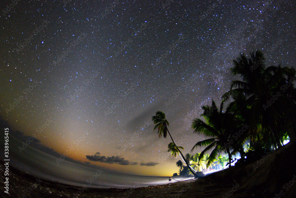 Światło zodiakalne na ciemnym niebie - Republika Dominikany - obrazy, fototapety, plakaty 