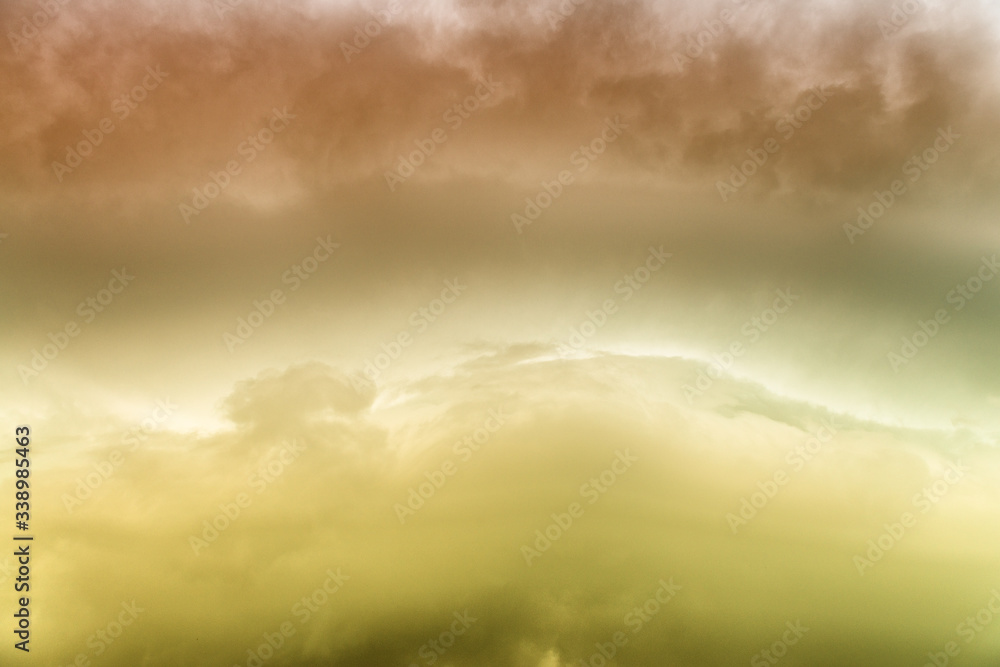 Obraz premium Storm approaching with stormy clouds