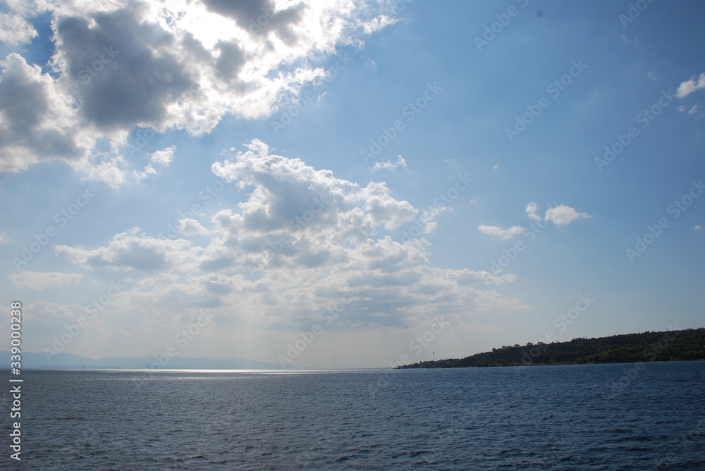 Obraz premium clouds over the sea