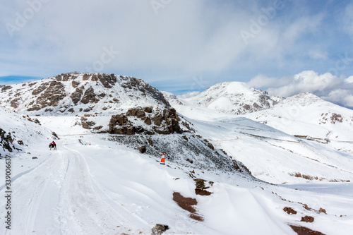 Wallpaper Mural cycling in snow Torontodigital.ca