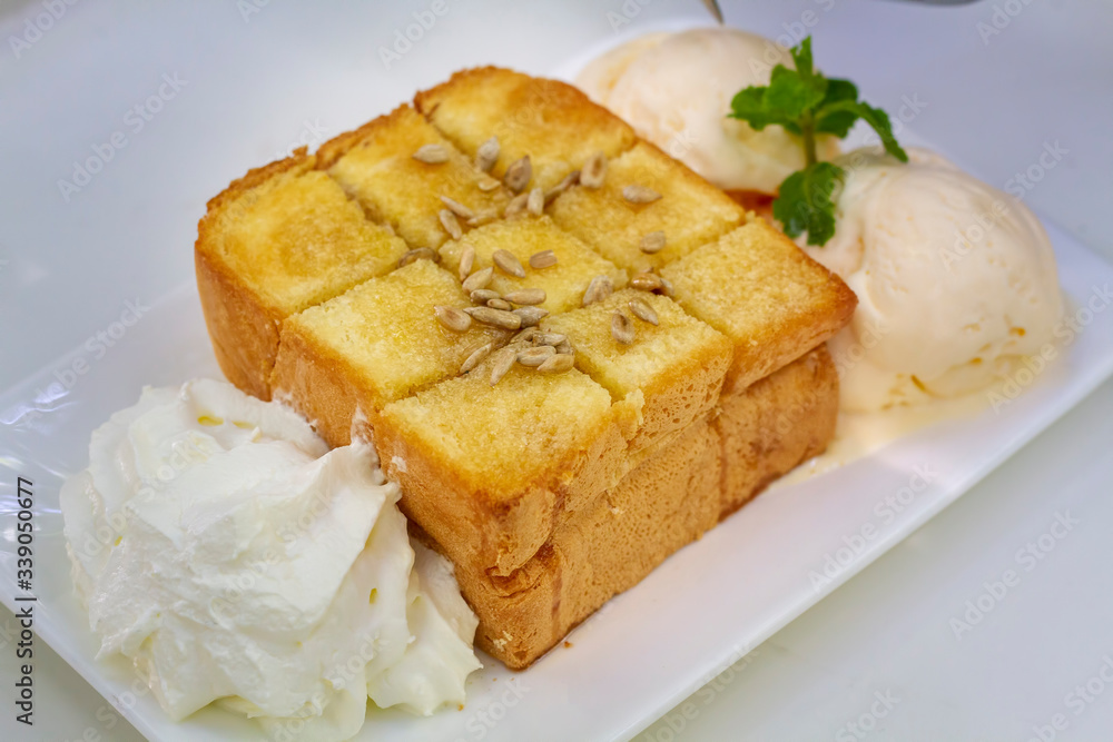 Honey toast with vanilla ice cream