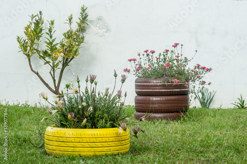 beautiful recycled vases made with old tires