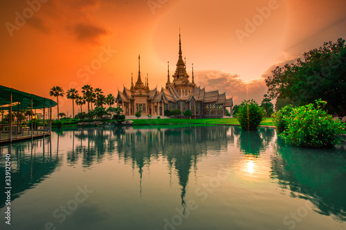 Wallpaper Wat Lan Boon Mahawihan Somdet Phra Buddhacharn Wat Non Kum is the beauty of the church that reflects the surface of the water popular tourists come to make merit and take a public photo