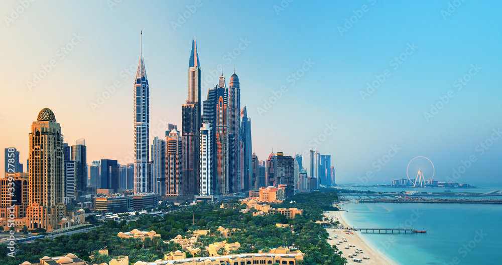 Fototapeta premium Amazing Dubai Marina skyline at sunset, United Arab Emirates
