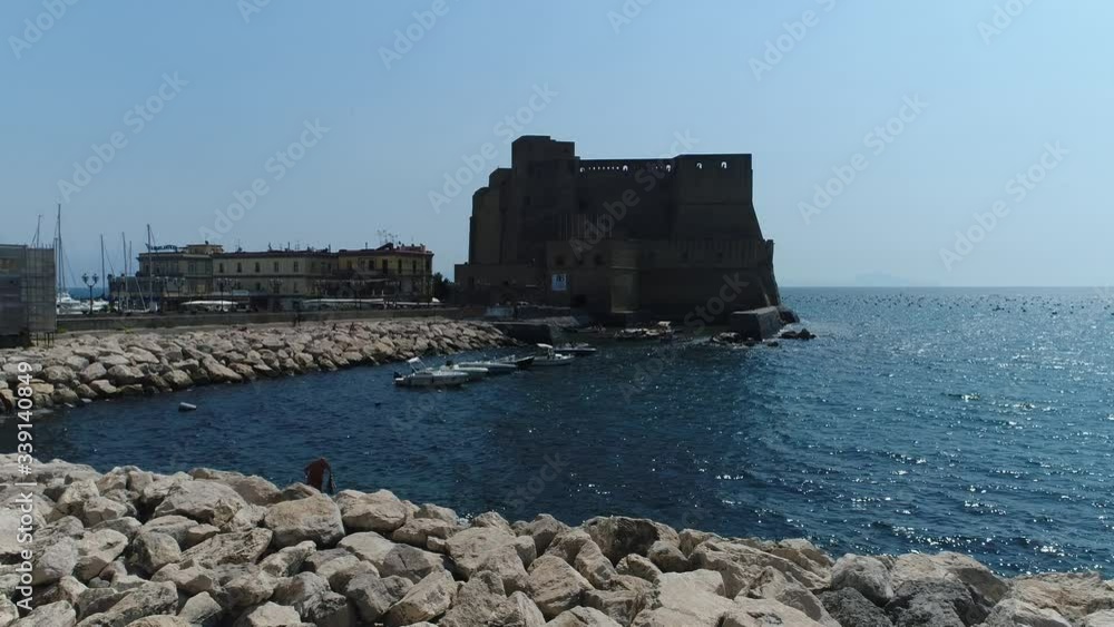 un giro sul lungomare di Napoli un giro sul lungomare di Napoli