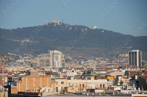 Obraz na płótnie The skyline of Barcelona in Catalonia, Spain w salonie