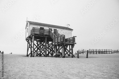 Obraz na płótnie Sankt Peter-Ording in Monochrome
w salonie