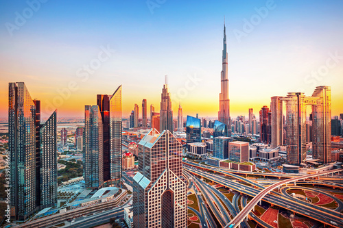 Fotografiet Dubai city center skyline with luxury skyscrapers, United Arab Emirates