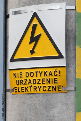 Urządzenie elektryczne - nie dotykać #1