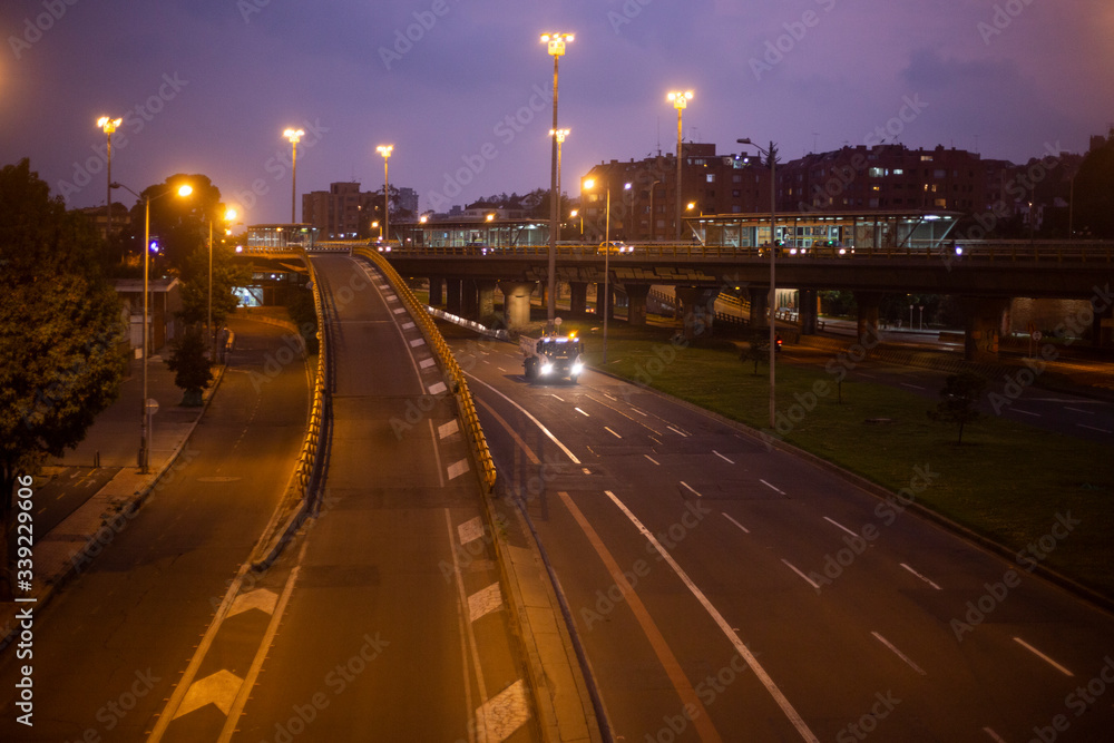 Fototapeta premium traffic at night