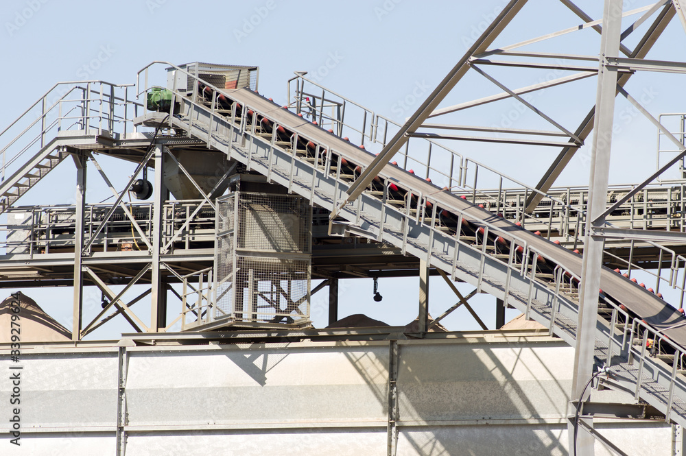 Detail of a conveyor belt of a sand extraction installation In Nijmegen, Netherlands