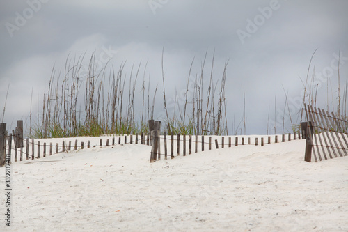 Εκτύπωση καμβά sand dunes and fence on beach