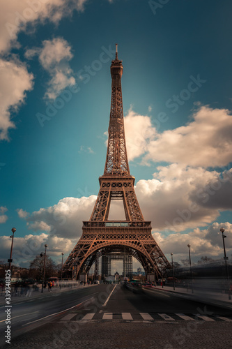 World famous Eiffel tower at the city center of Paris, France. © Jorge Argazkiak