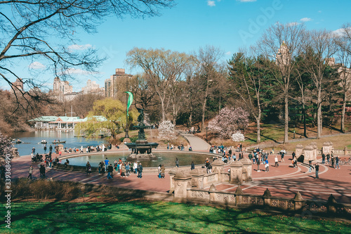 New York City, NY, USA - 04/08/2019: 
Bethesda Terrace and Fountain in Central Park