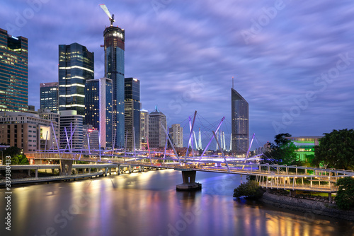 Kurilpa bridge Brisbane river taken from William Jolly bridge with GOMA gallery of modern art in green