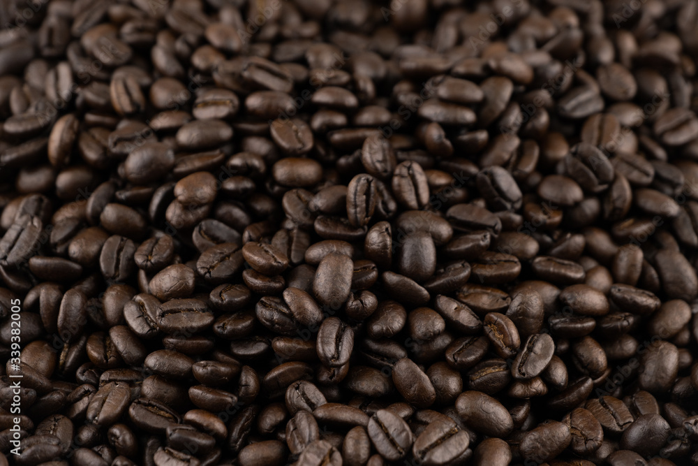 Obraz premium Roasted coffee beans for background pattern texture