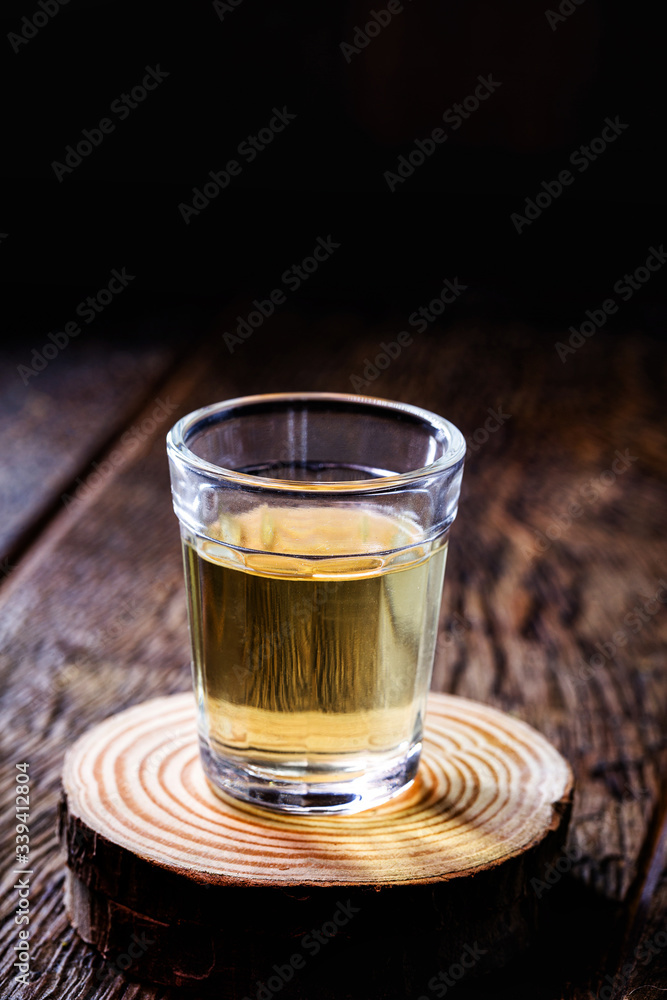 high-grade distilled alcohol. Brazilian cachaça, drip, vodka, white rum, spirits, sake. high-grade distilled alcohol. Brazilian cachaça, drip, vodka, white rum, spirits, sake.