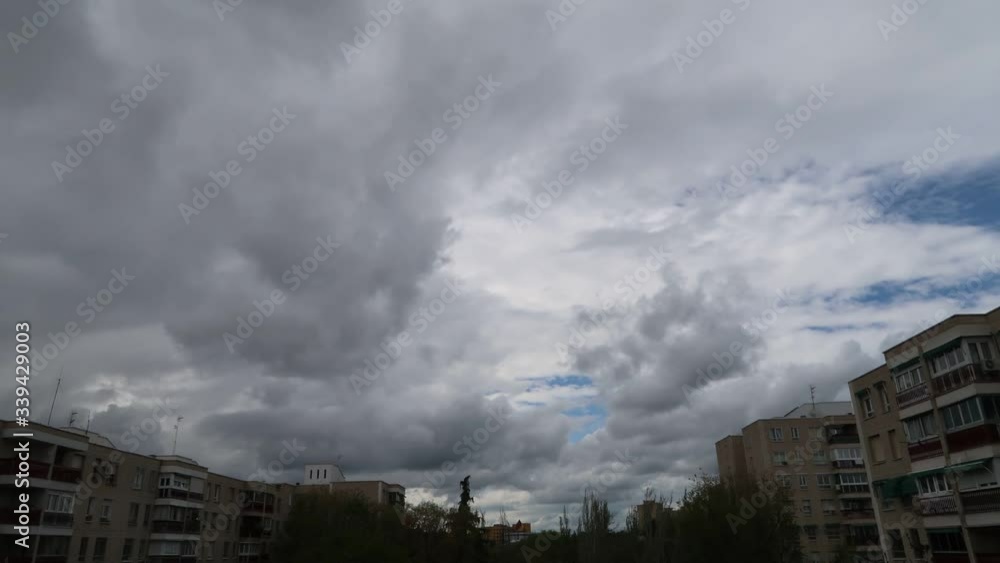 Timelapse of the Madrid skyline from the Carabanchel neighborhood
Timelapse of the Madrid skyline from the Carabanchel neighborhood