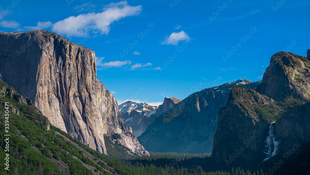 Tunnel View from Yosemite National Park in California 
